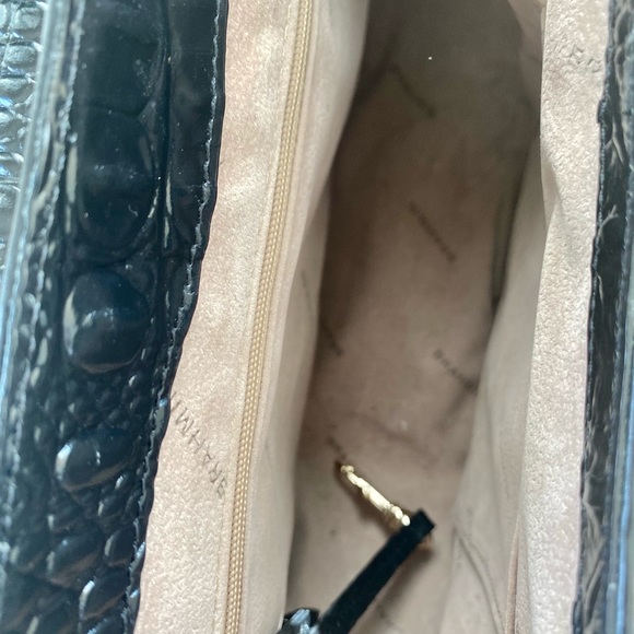 BrahminCrossbody W/ Matching Wallet- Black - Picture 6 of 6